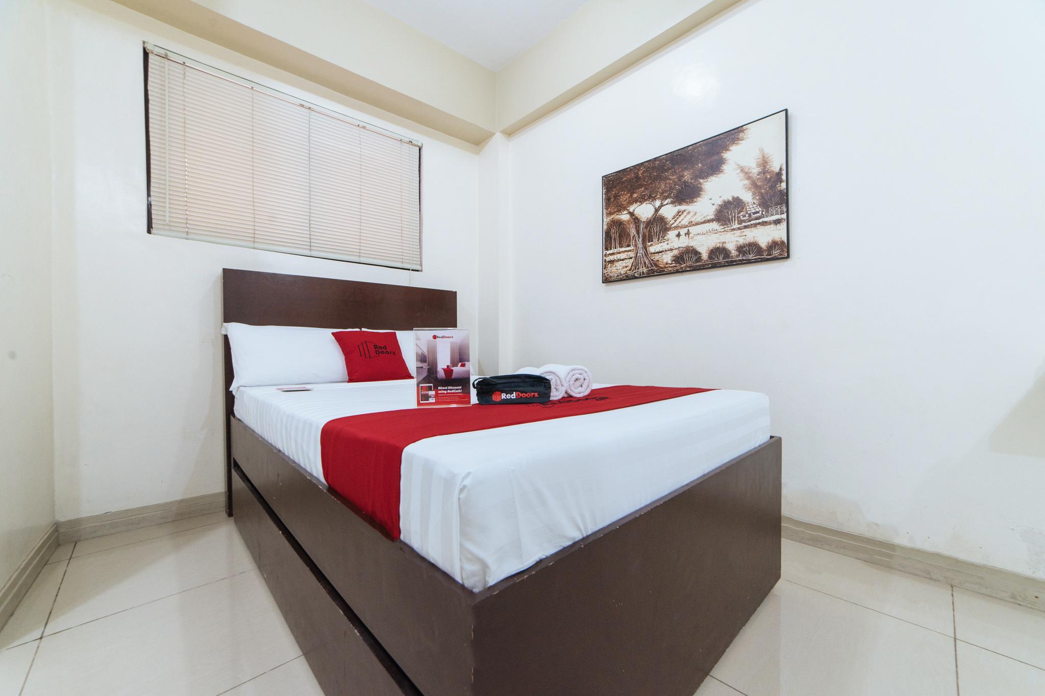 RedDoorz near Pasay Taft Otel Dış mekan fotoğraf