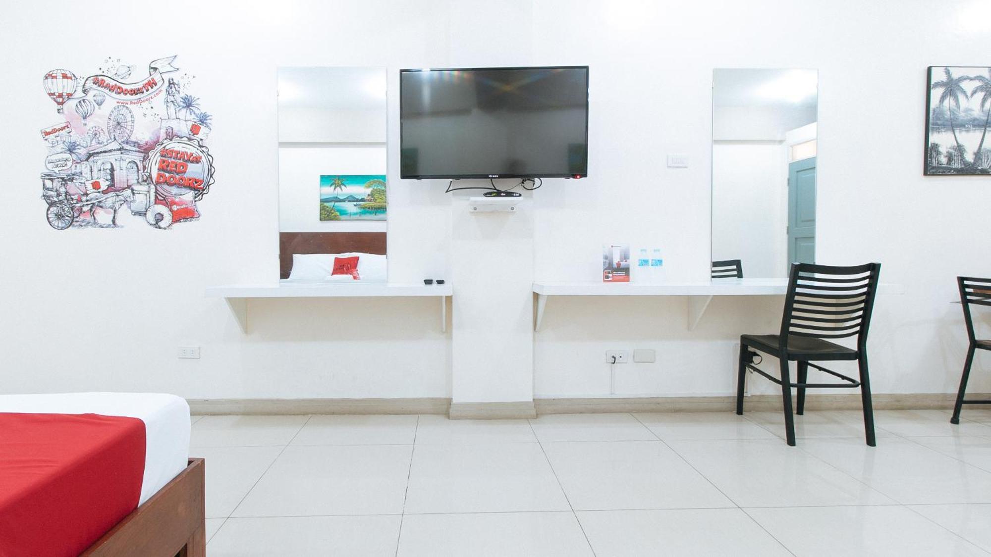RedDoorz near Pasay Taft Otel Dış mekan fotoğraf
