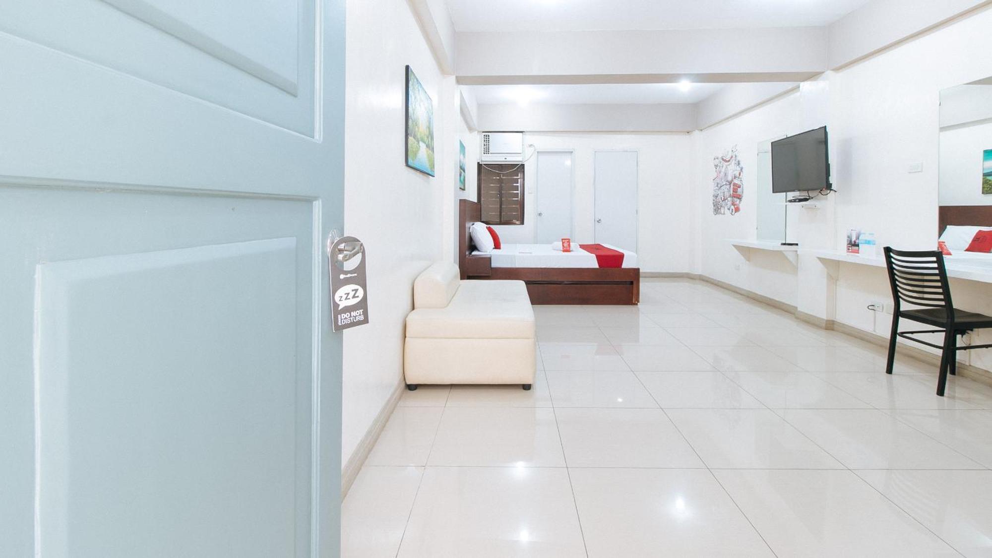 RedDoorz near Pasay Taft Otel Dış mekan fotoğraf