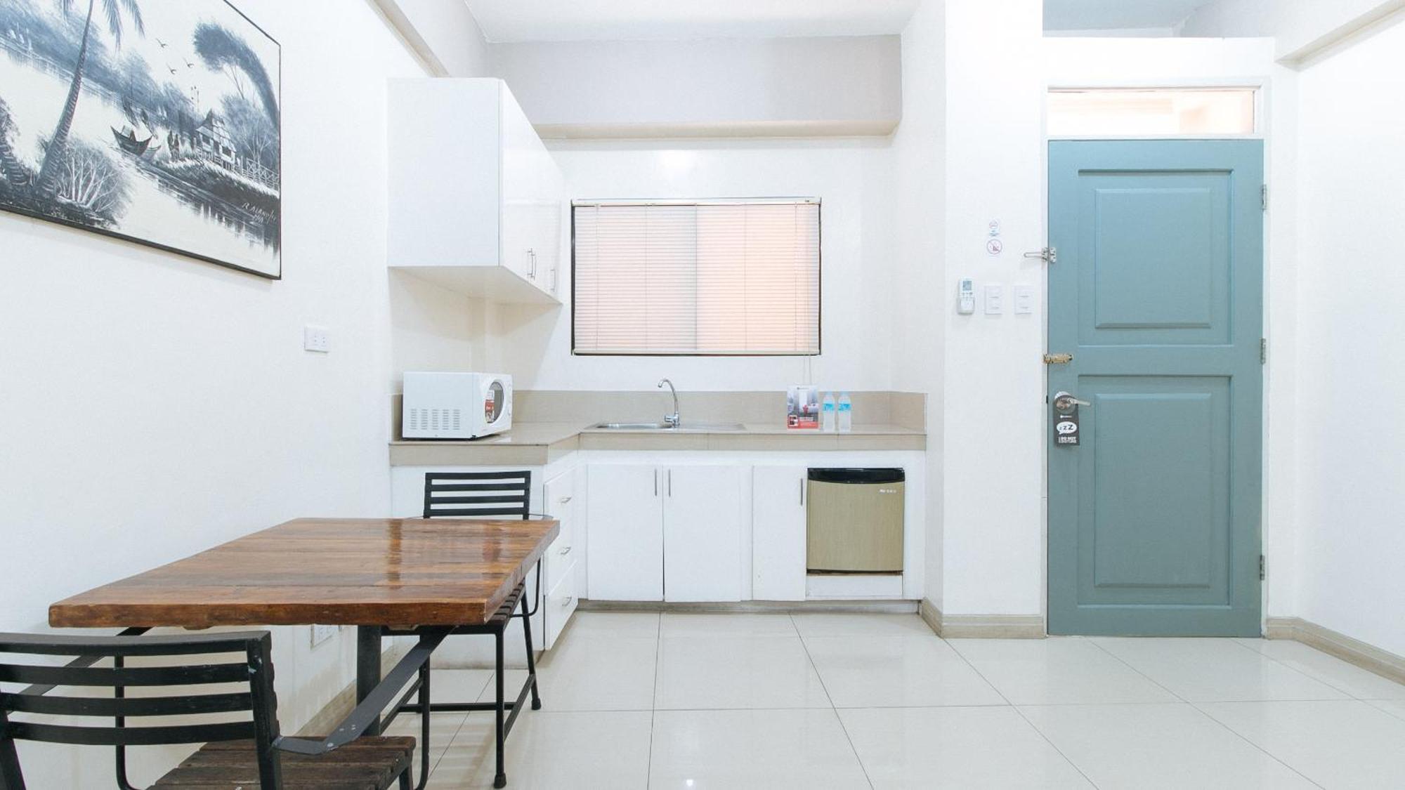 RedDoorz near Pasay Taft Otel Dış mekan fotoğraf