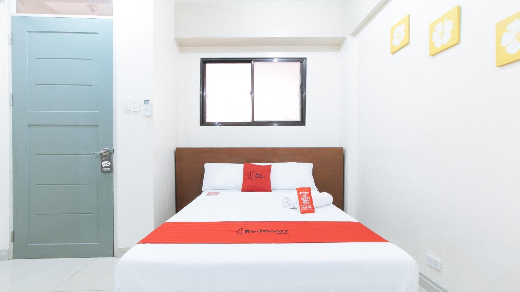 RedDoorz near Pasay Taft Otel Dış mekan fotoğraf