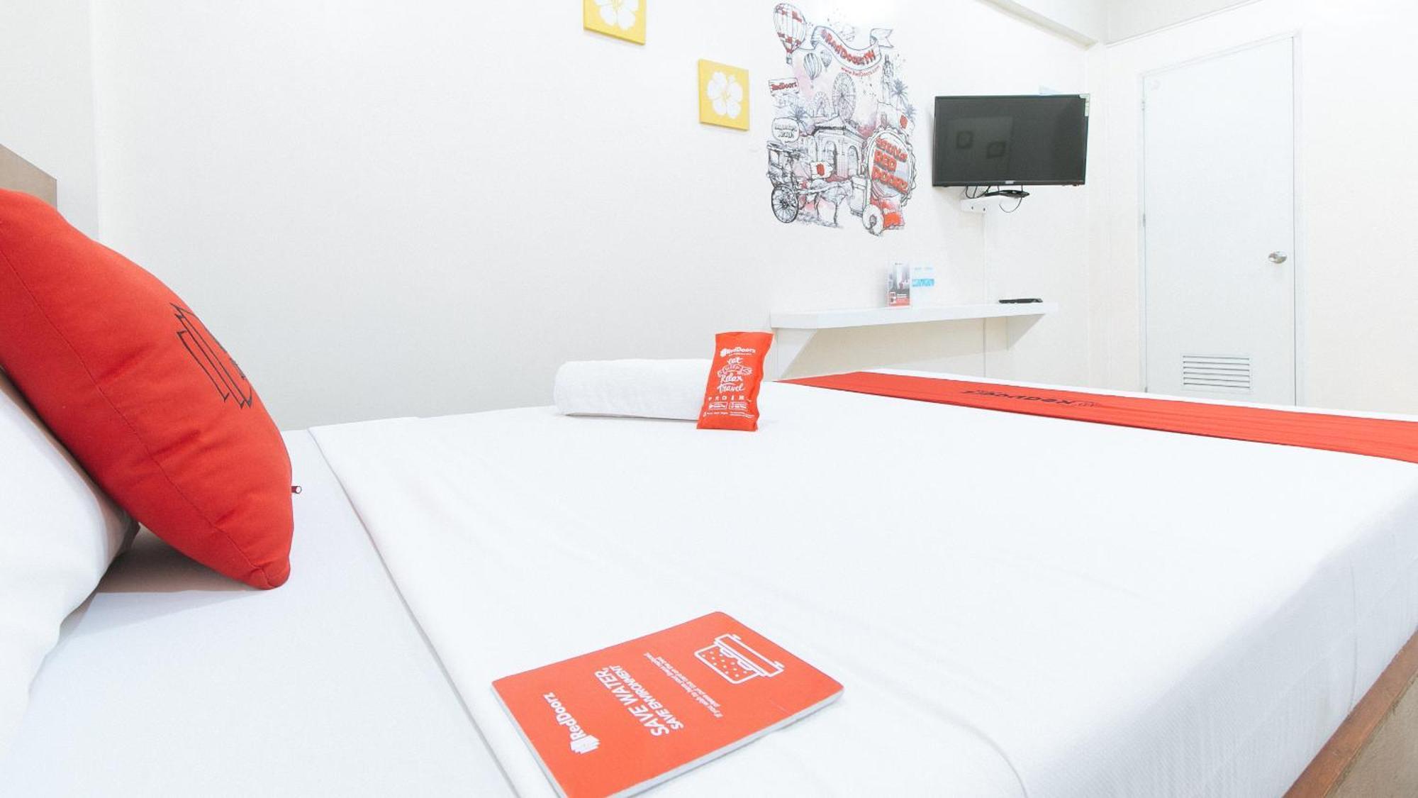 RedDoorz near Pasay Taft Otel Dış mekan fotoğraf