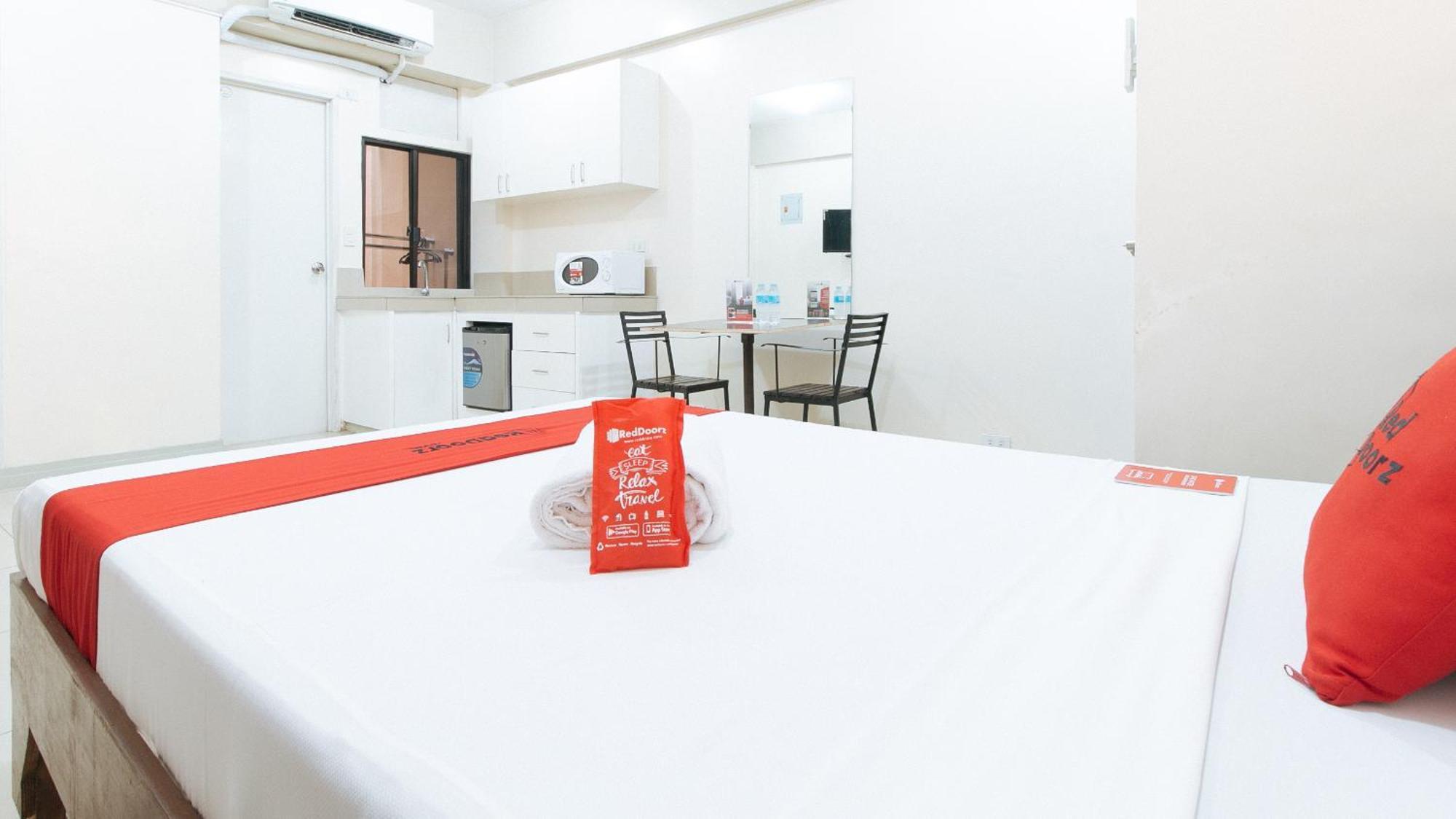 RedDoorz near Pasay Taft Otel Dış mekan fotoğraf