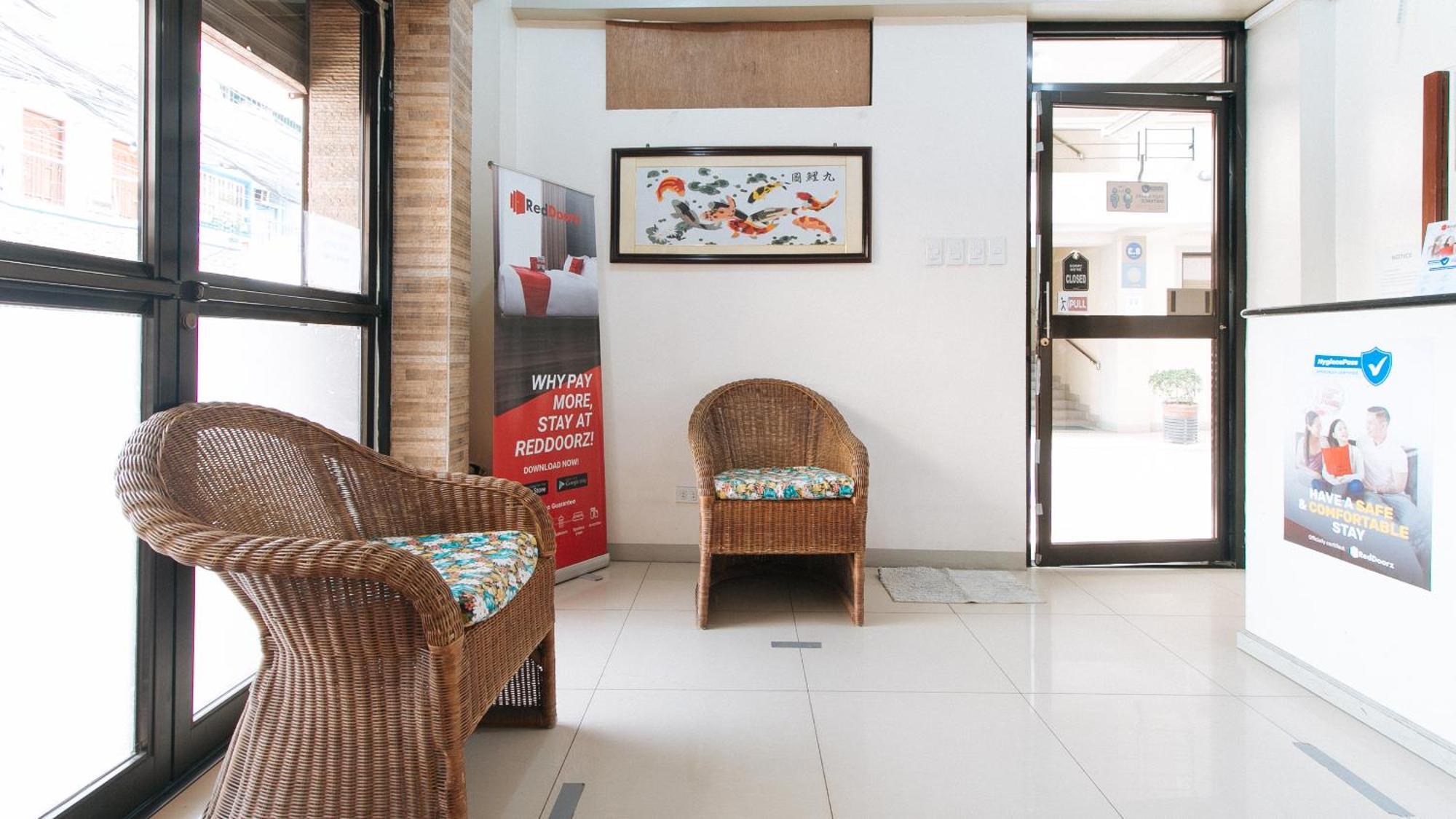 RedDoorz near Pasay Taft Otel Dış mekan fotoğraf