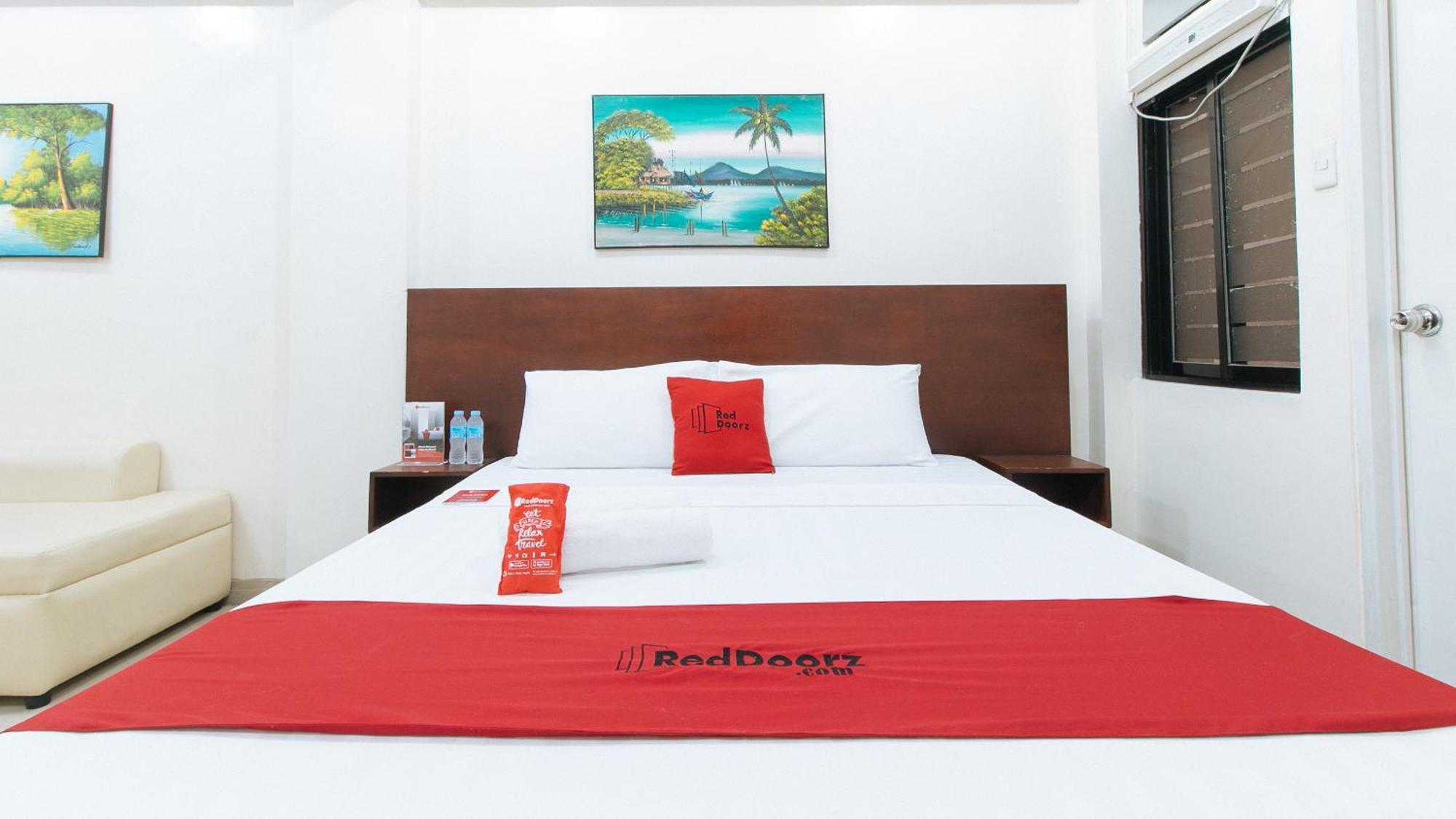 RedDoorz near Pasay Taft Otel Dış mekan fotoğraf