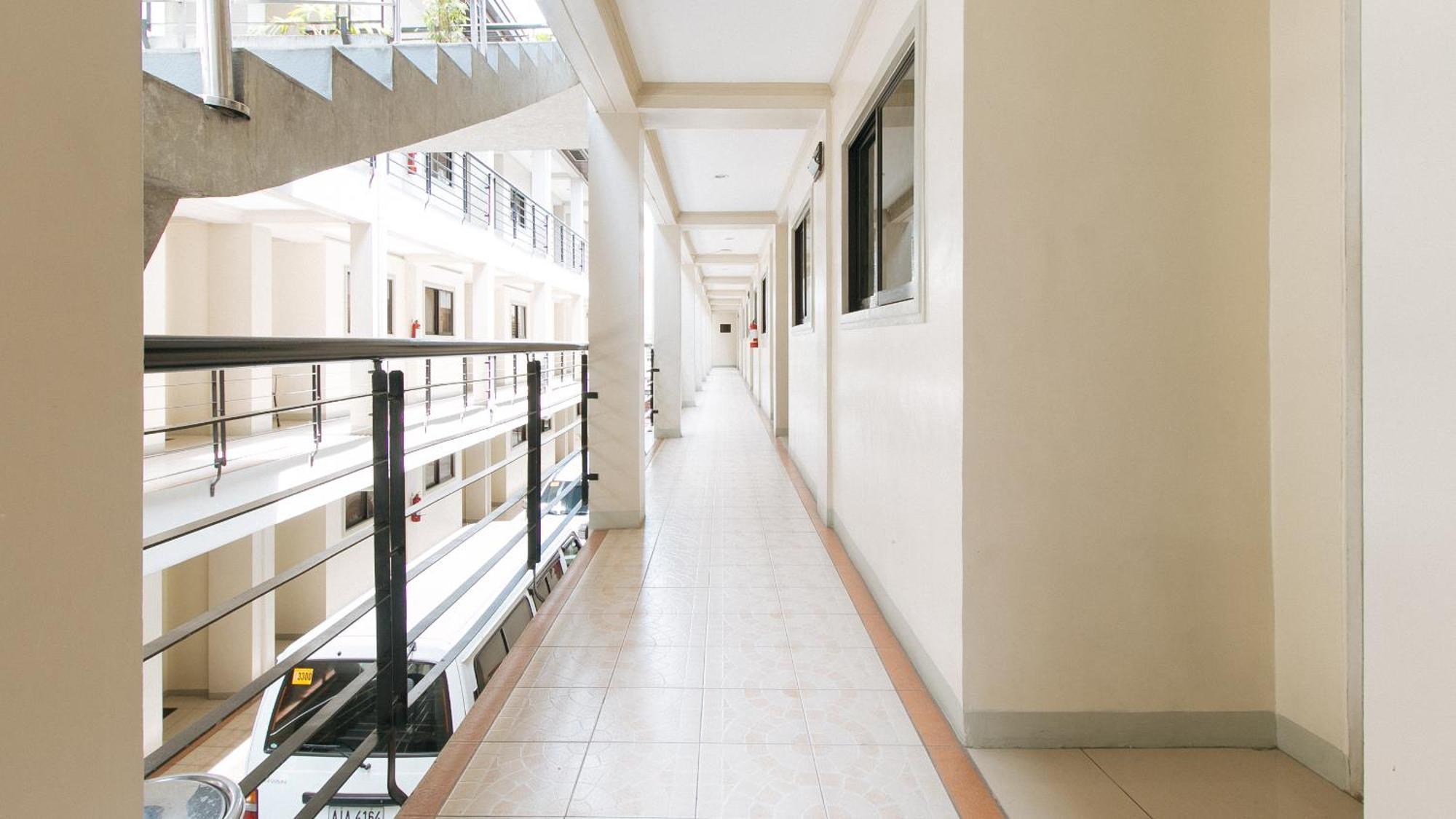 RedDoorz near Pasay Taft Otel Dış mekan fotoğraf